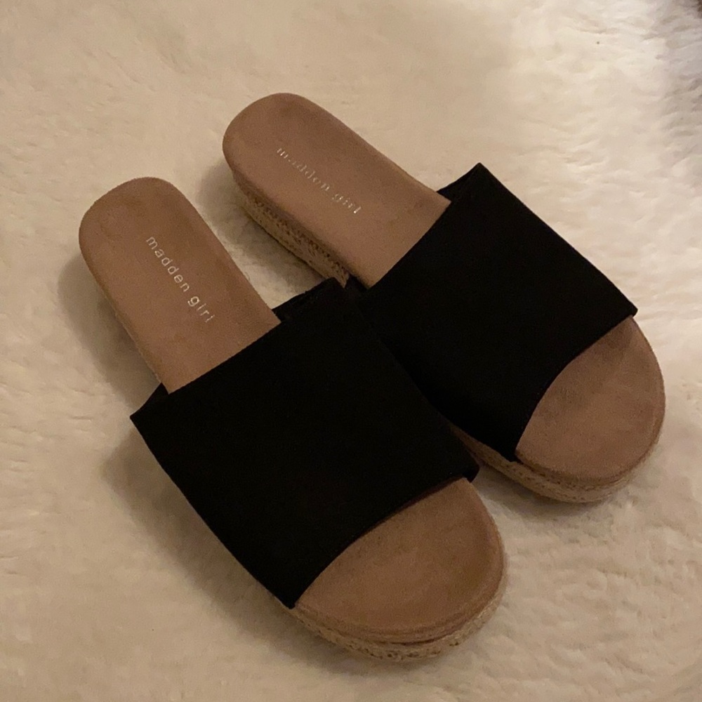 madden girl sandals